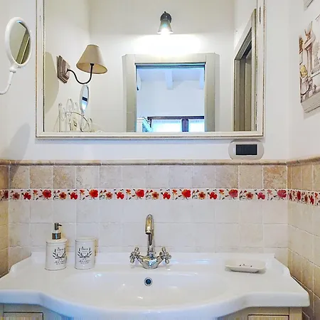 La Casa Di Menny By Interhome Moneglia
